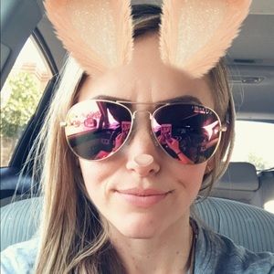 Meet your Posher, Jenn